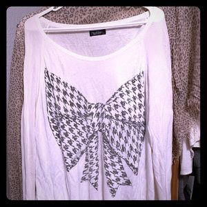 Lauren Moshi Long sleeve distressed bow top M